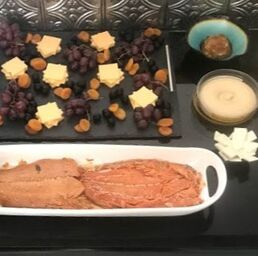 Thanksgiving Dinner Menu: Snack Plate - gluten-free and dairy-free recipes by Elena McCown, LLC a health coach in Franklin, TN